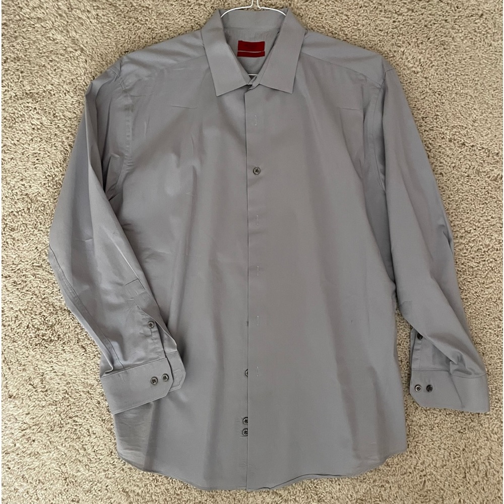 Men’s dress shirt in solid grey.
